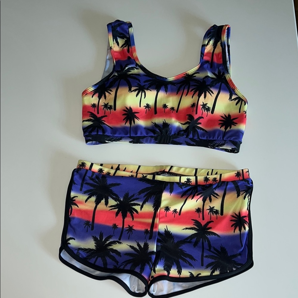 Sunset Palm Tree Workout Set